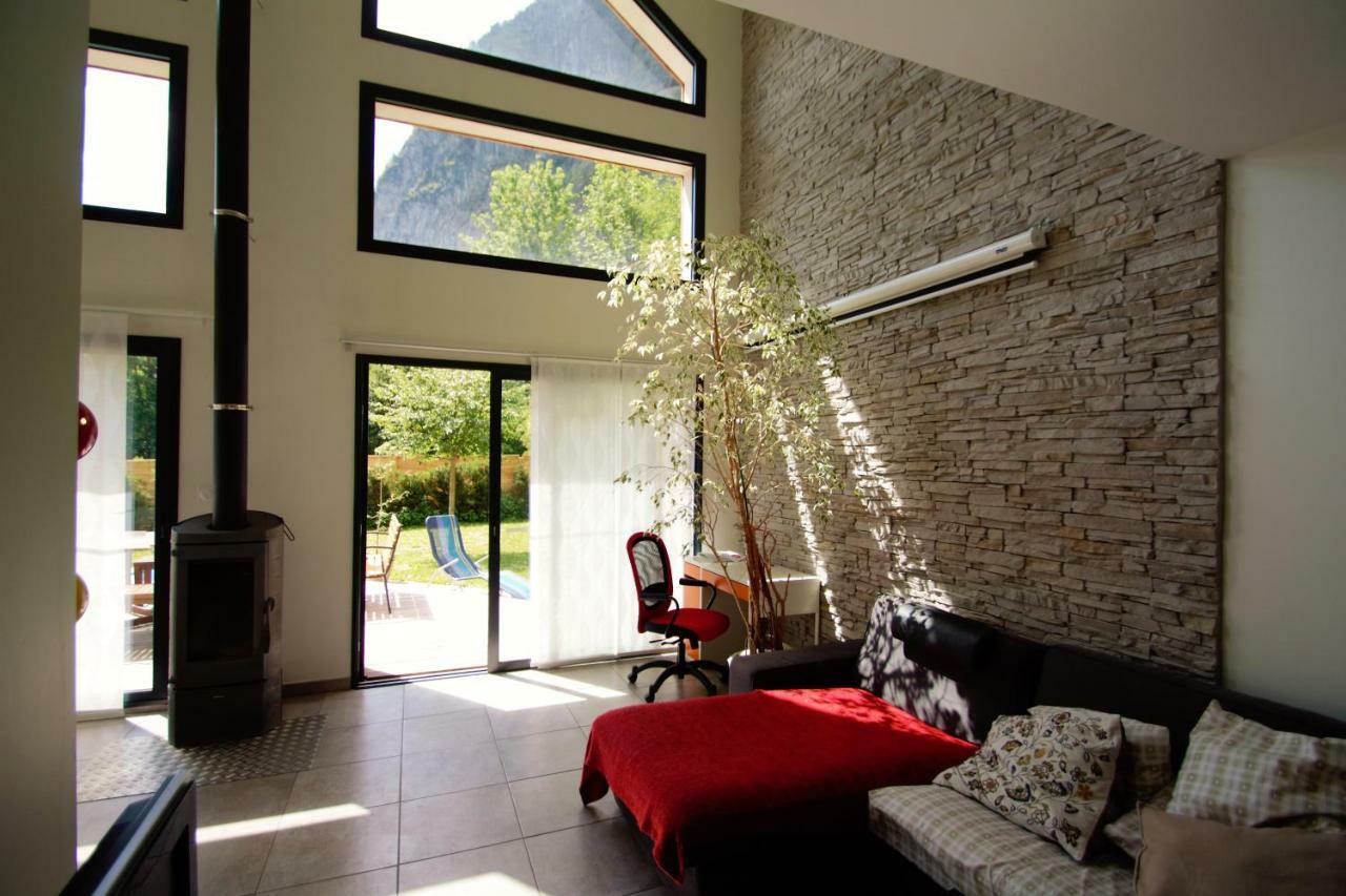 #Lemasdoisans Au Pied De L'Alpe D'Huez Via Bourg D'Oisans L'Etoile Des Glaciers Le Bourg-dʼOisans Exteriér fotografie